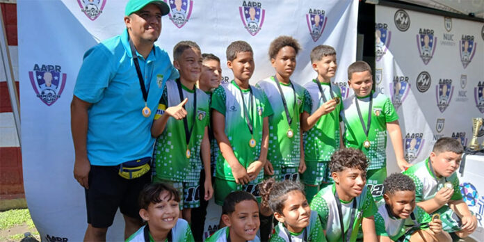 don-bosco-de-cantera-ii-conquista-torneo-de-futbol-categoria-u-11-y-el-nino-eduardo-aquino-el-mvp