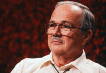 La historia del único hombre enterrado fuera del planeta Tierra