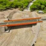 Abinader inaugura un puente sobre el río ´Penitente´